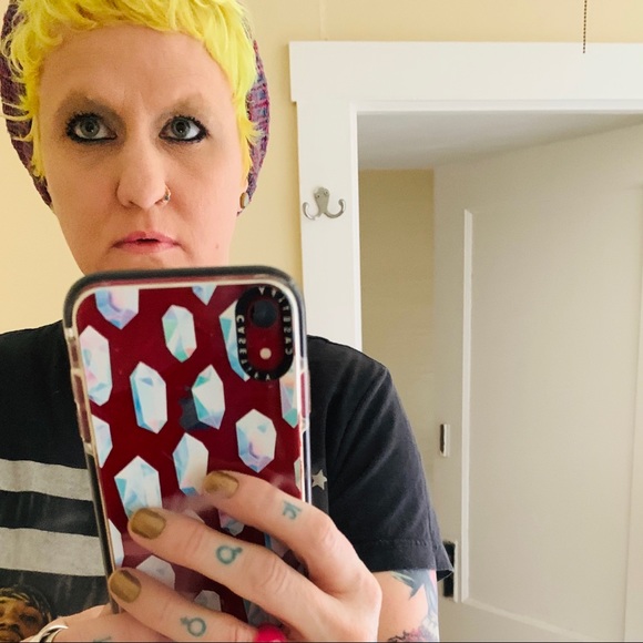 Meet your Posher, Robin - Picture 1 of 1